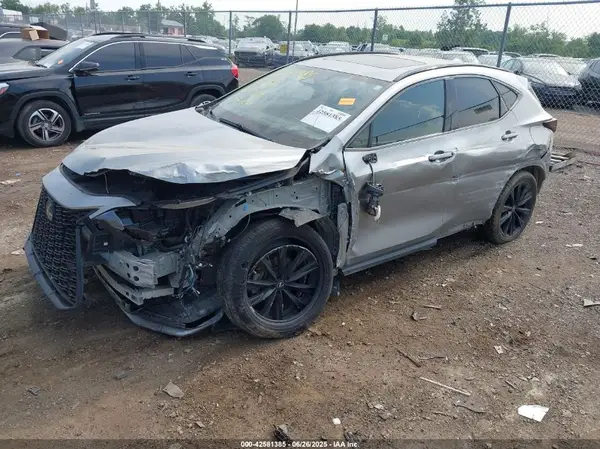 JTJKGCEZ4N5001074 2022 LEXUS NX - Image 2