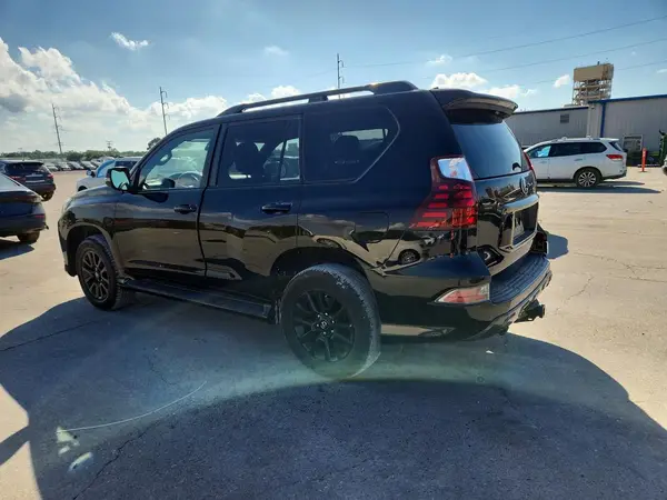 JTJKM7BX4N5307856 2022 LEXUS GX - Image 2