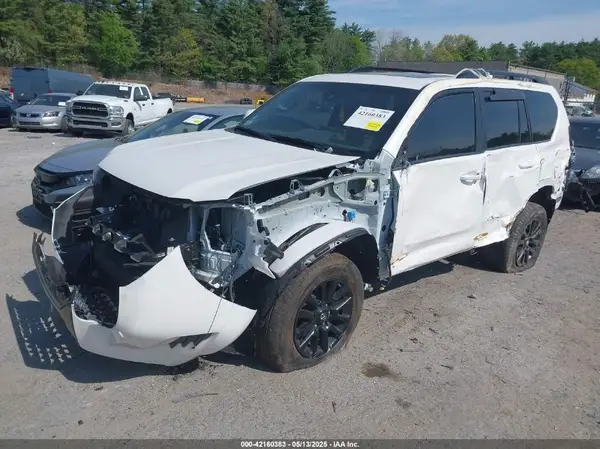 JTJKM7BX6N5315828 2022 LEXUS GX - Image 2