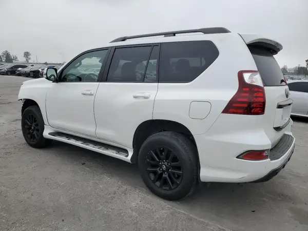 JTJKM7BX7N5321069 2022 LEXUS GX - Image 2
