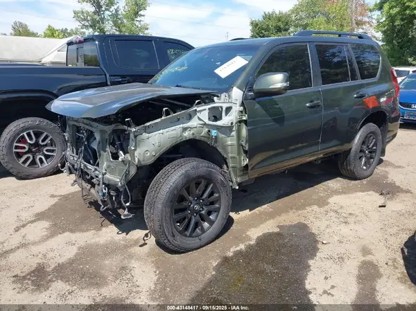 JTJKM7BX9N5310154 2022 LEXUS GX - Image 2