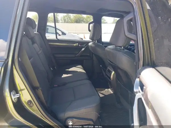 JTJKM7BX9N5321378 2022 LEXUS GX - Image 8