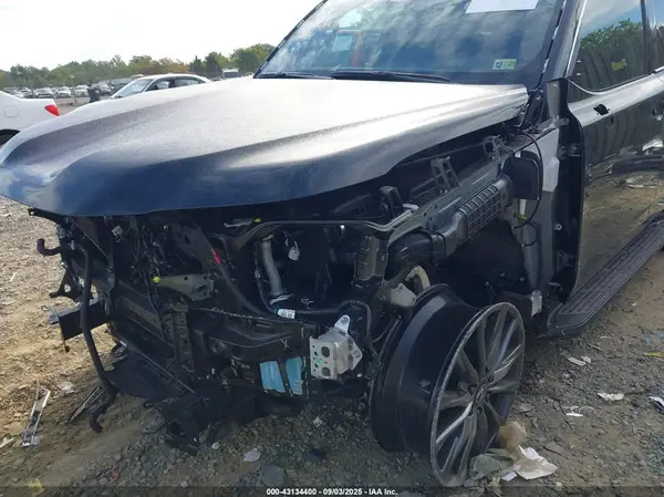 2024 LEXUS LX auction photo 6
