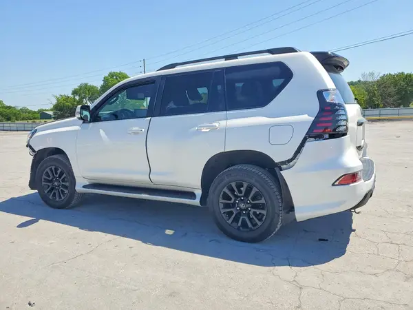 JTJSM7BX5P5350296 2023 LEXUS GX - Image 2