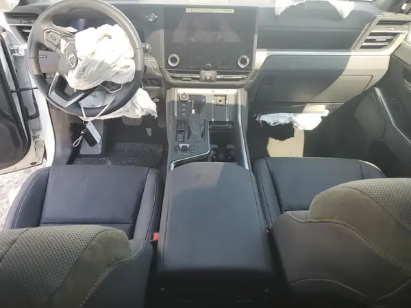JTJTBCDX0R5025283 2024 LEXUS GX - Image 8