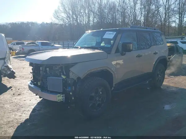 JTJTBCDX1S5053826 2025 LEXUS GX - Image 2