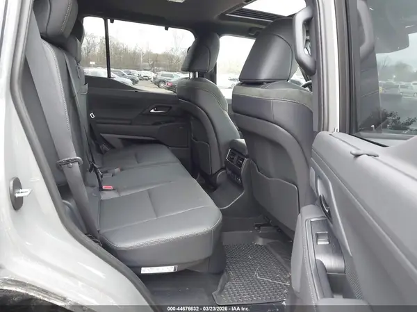 JTJTBCDX1S5069492 2025 LEXUS GX - Image 8