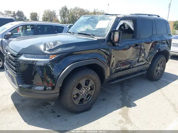 JTJTBCDX2R5023843 2024 LEXUS GX - Image 2