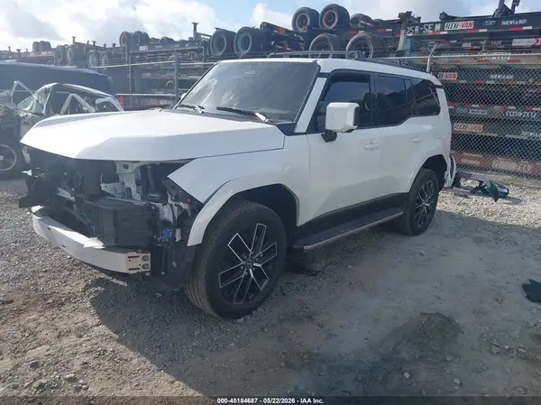 JTJTBCDX2R5035118 2024 LEXUS GX - Image 2