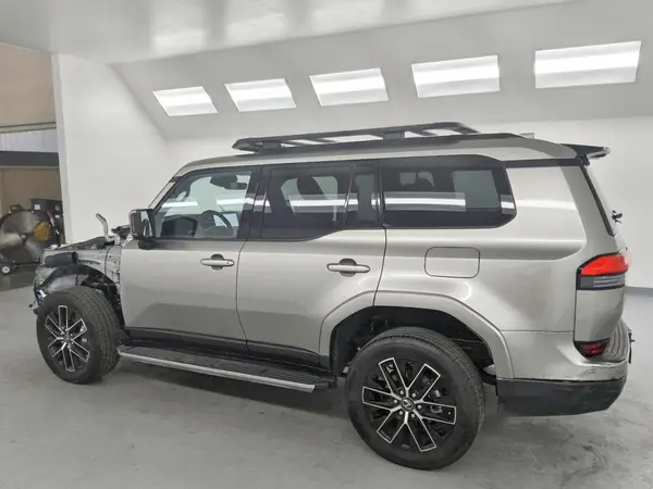 JTJTBCDX2S5039496 2025 LEXUS GX - Image 2