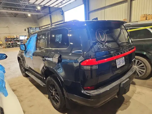 JTJTBCDX3R5005318 2024 LEXUS GX - Image 2