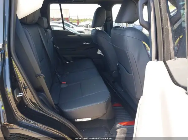 JTJTBCDX3R5025097 2024 LEXUS GX - Image 8
