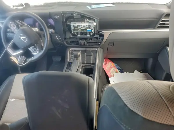JTJTBCDX3S5047266 2025 LEXUS GX - Image 8