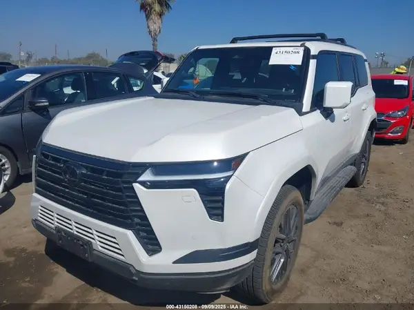 JTJTBCDX4R5015209 2024 LEXUS GX - Image 2