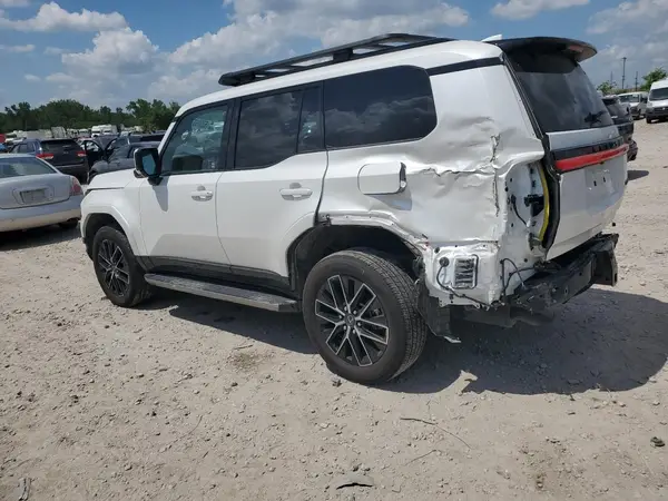 JTJTBCDX4S5038091 2025 LEXUS GX - Image 2
