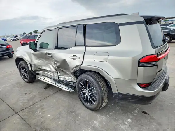 JTJTBCDX4T5073599 2026 LEXUS GX - Image 2