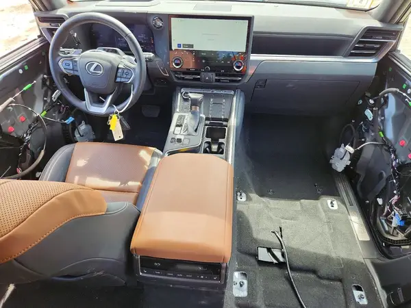 JTJTBCDX5R5033671 2024 LEXUS GX - Image 8