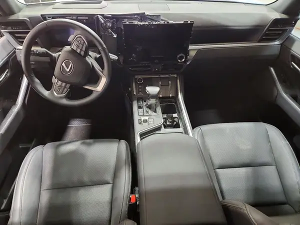 JTJTBCDX5R5034545 2024 LEXUS GX - Image 8