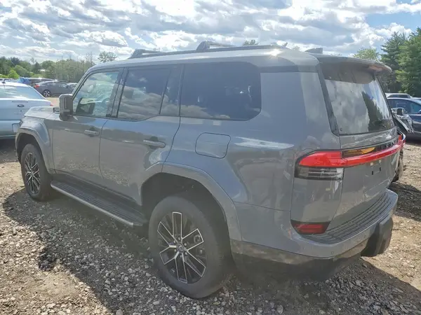 JTJTBCDX5S5045048 2025 LEXUS GX - Image 2