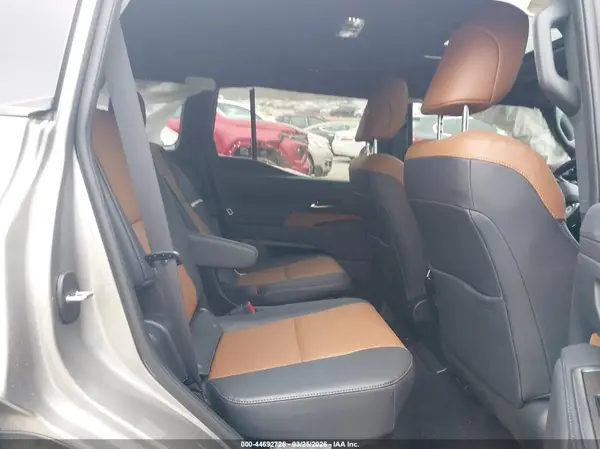 JTJTBCDX5S5048869 2025 LEXUS GX - Image 8