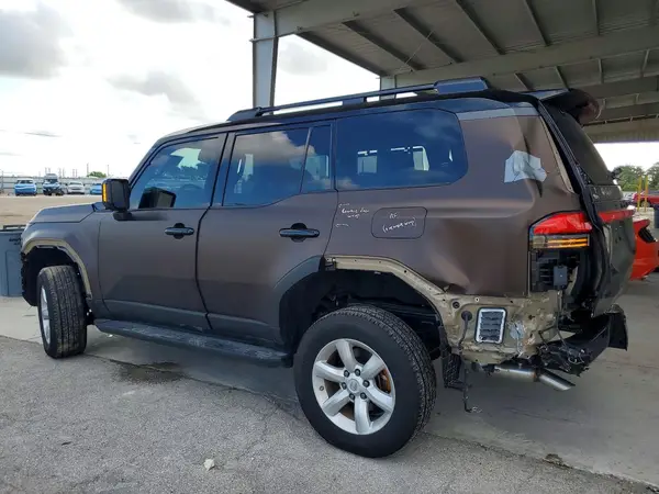 JTJTBCDX5T5074373 2026 LEXUS GX - Image 2
