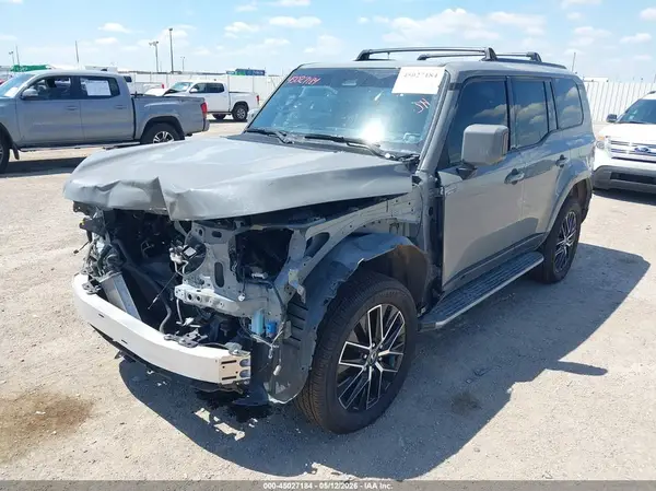 JTJTBCDX6R5021903 2024 LEXUS GX - Image 2