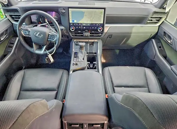 JTJTBCDX6R5029192 2024 LEXUS GX - Image 8