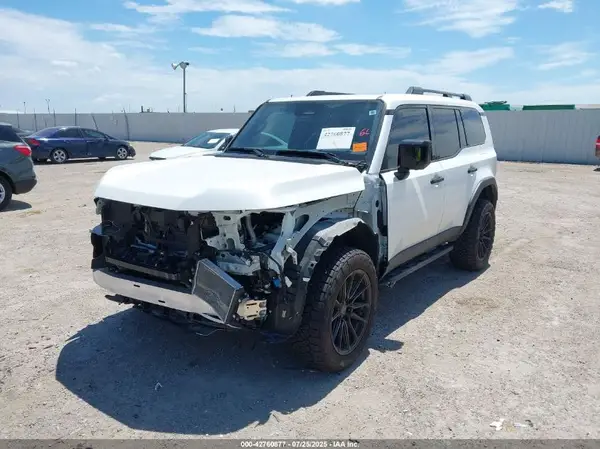 JTJTBCDX7R5019125 2024 LEXUS GX - Image 2