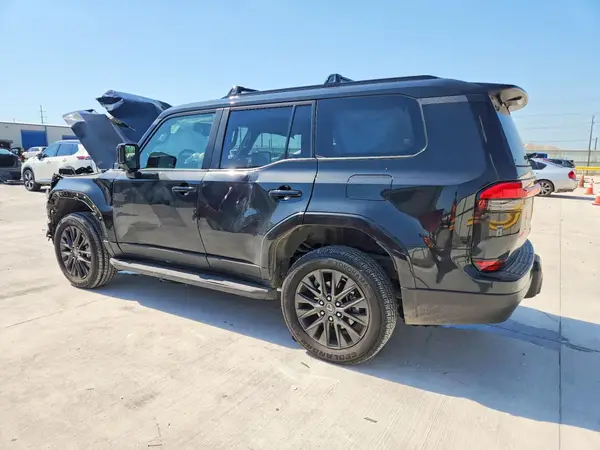 JTJTBCDX7R5023689 2024 LEXUS GX - Image 2