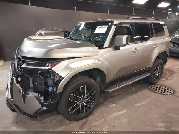 JTJTBCDX7R5024633 2024 LEXUS GX - Image 2