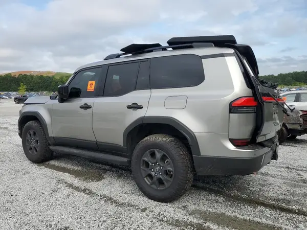 JTJTBCDX8R5004245 2024 LEXUS GX - Image 2