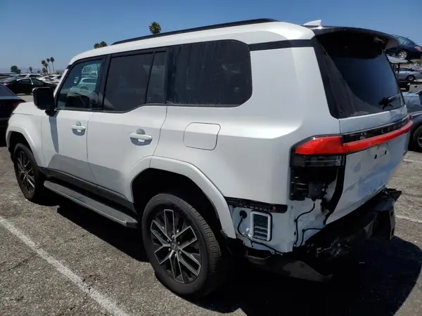 JTJTBCDX8R5006948 2024 LEXUS GX - Image 2