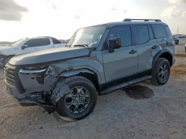 JTJTBCDX8R5010661 2024 LEXUS GX - Image 1