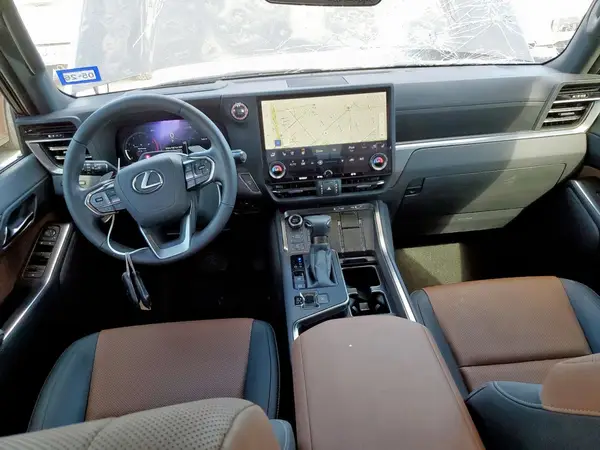 JTJTBCDX8S5047389 2025 LEXUS GX - Image 8