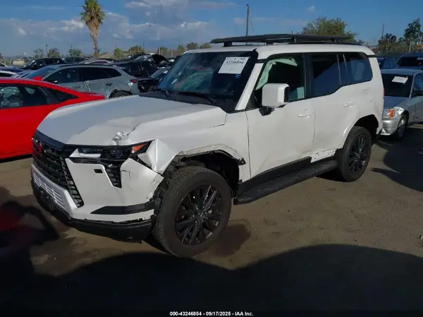 JTJTBCDX9R5003332 2024 LEXUS GX - Image 2