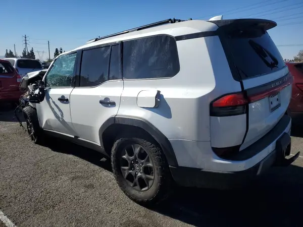 JTJTBCDX9R5008448 2024 LEXUS GX - Image 2