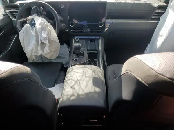 JTJTBCDX9R5008448 2024 LEXUS GX - Image 8