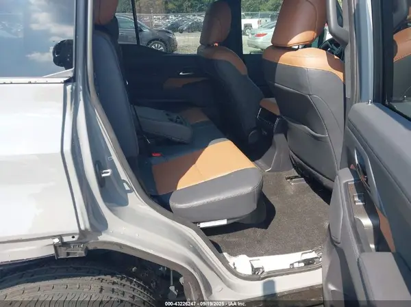 JTJTBCDX9R5012418 2024 LEXUS GX - Image 8