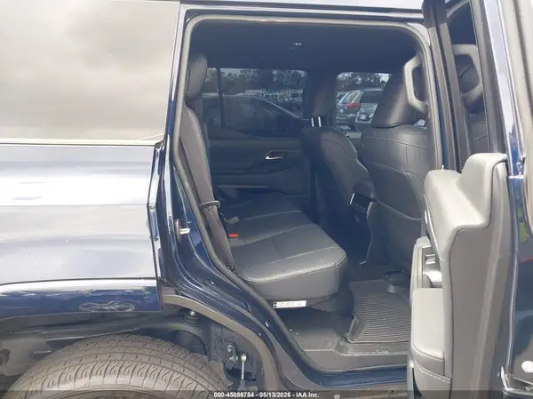 JTJTBCDX9R5029705 2024 LEXUS GX - Image 8