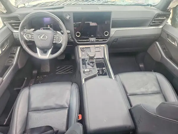 JTJVBCDX1R5002183 2024 LEXUS GX - Image 8