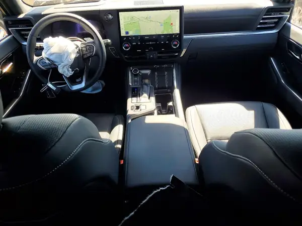 JTJVBCDX1R5028170 2024 LEXUS GX - Image 8