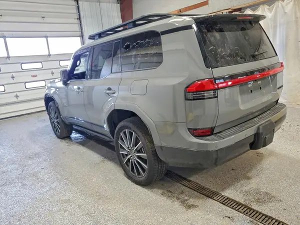 JTJVBCDX1S5040146 2025 LEXUS GX - Image 2
