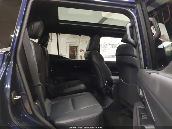 JTJVBCDX1S5055472 2025 LEXUS GX - Image 8