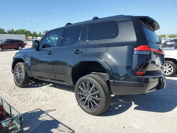 JTJVBCDX2R5011085 2024 LEXUS GX - Image 2