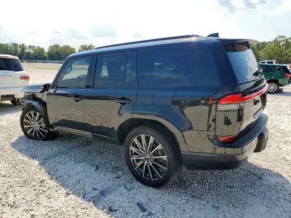 JTJVBCDX2R5022927 2024 LEXUS GX - Image 2