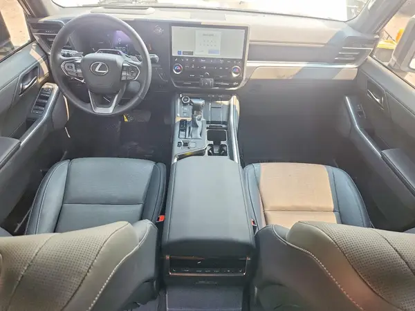 JTJVBCDX2R5023138 2024 LEXUS GX - Image 8