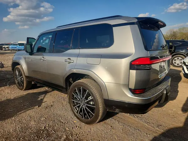 JTJVBCDX2S5051821 2025 LEXUS GX - Image 2