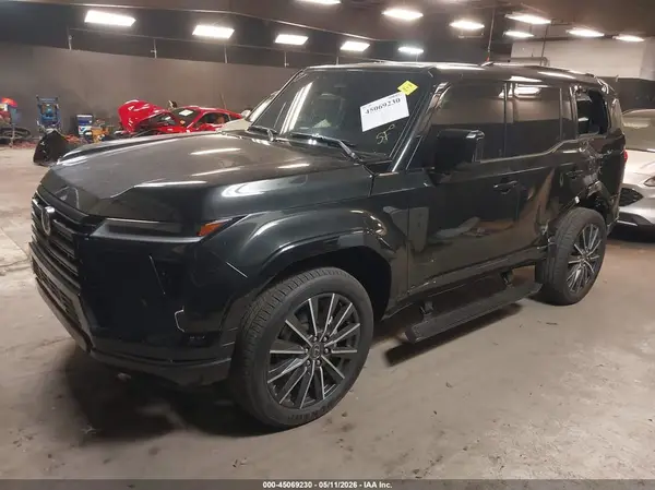 JTJVBCDX2T5081869 2026 LEXUS GX - Image 2