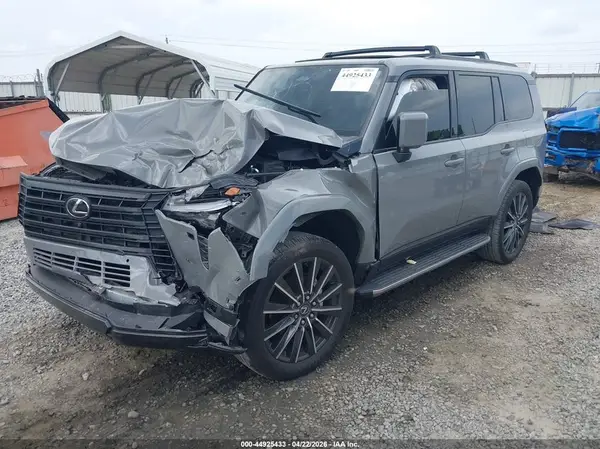 JTJVBCDX3R5014481 2024 LEXUS GX - Image 2
