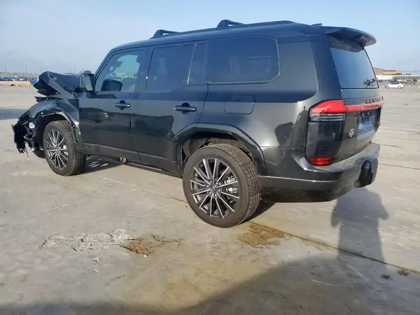 JTJVBCDX3R5026095 2024 LEXUS GX - Image 2